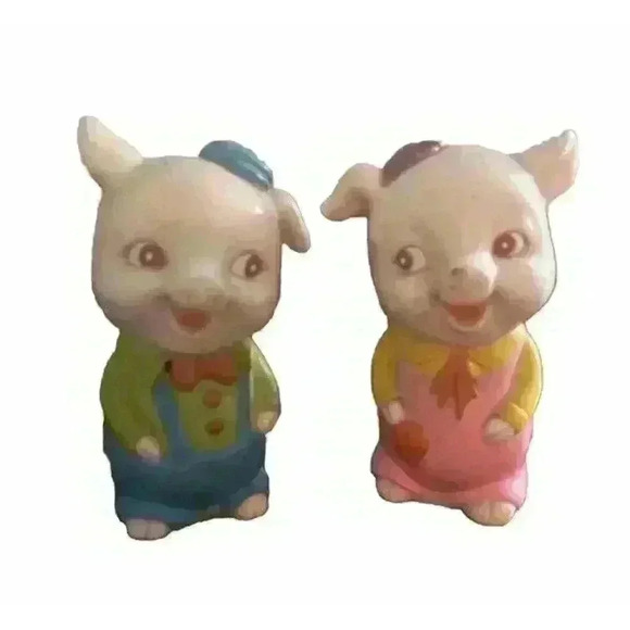 Vintage Mr & Mrs Pig Farmer Country Overalls Salt Pepper Shaker Set Charming - Picture 1 of 9